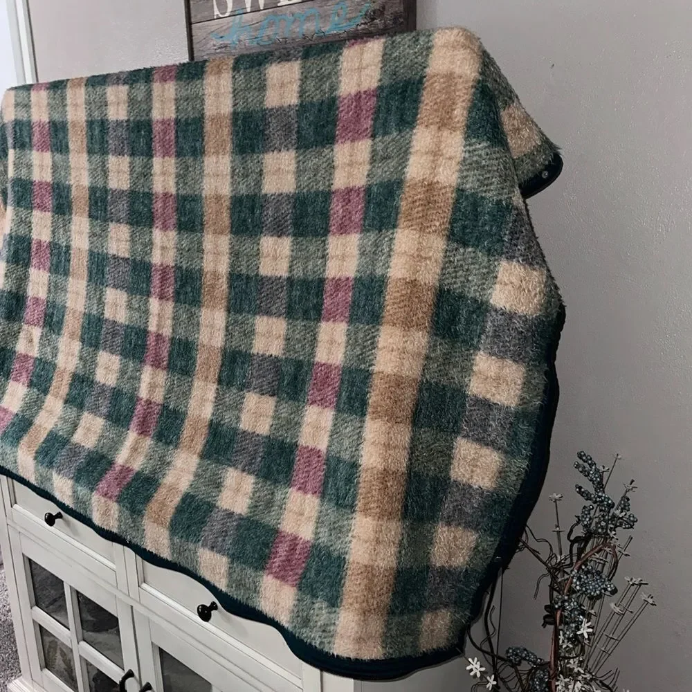 Vtg Biederlack of America Cuddle Wrap Blanket Plaid Zipper Snaps USA OG Snuggie